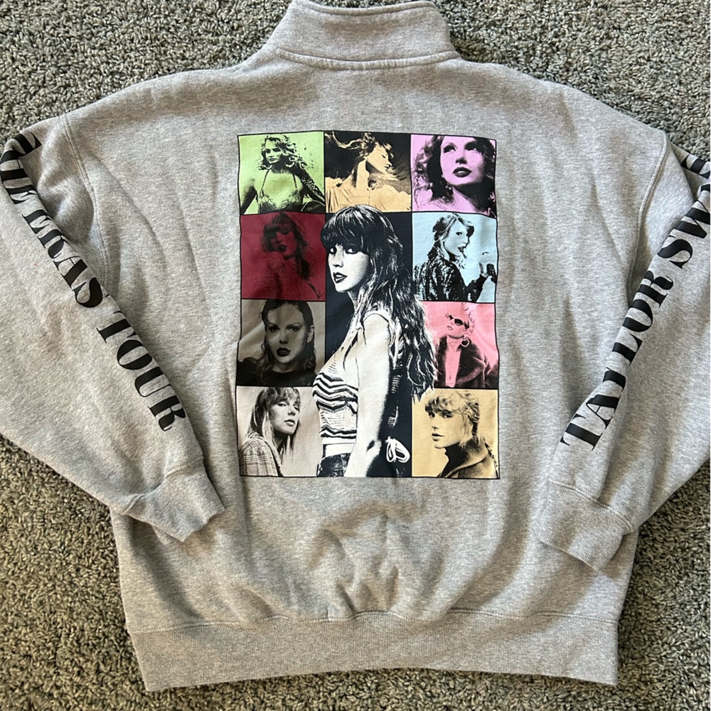 RARE Taylor Swift Authentic Eras Tour Quarter Zip Pullover Sweatshirt NEW Sz M